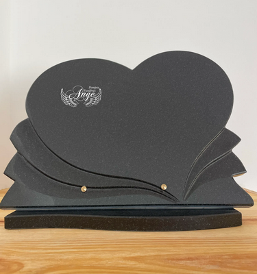 Offrir des fleurs pour un deuil permet de rendre un dernier hommage au défunt et montrer son soutien à la famille.